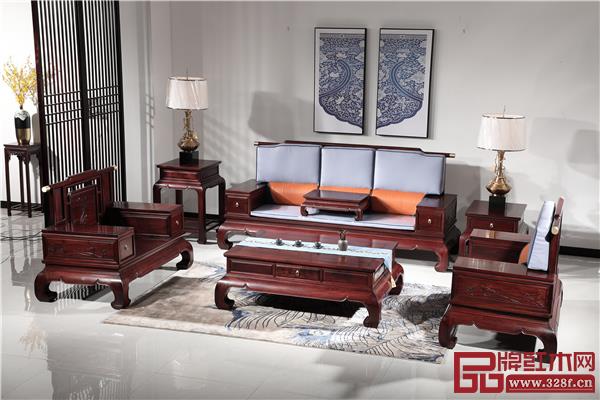 喜迎紅紅木:絨毛黃檀沙發(fā) 喜迎紅紅木:絨毛黃檀沙發(fā)