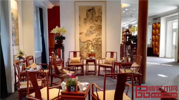 北京故宮 <寶蘊(yùn)樓·國(guó)賓款>扇形南官帽椅