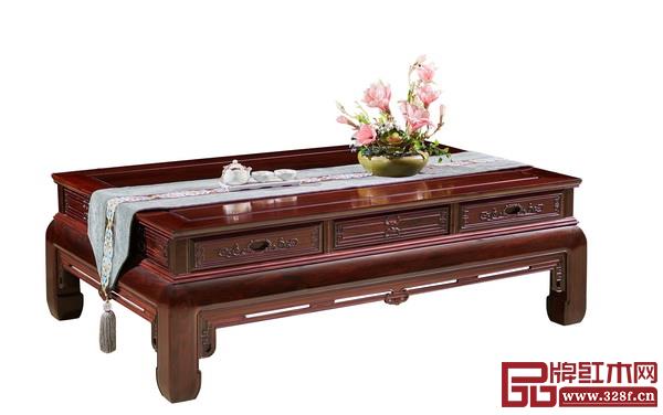 該沙發(fā)功能實用性強,平幾和高幾均配有抽屜,可收納儲存物件 該沙發(fā)功能實用性強,平幾和高幾均配有抽屜,可收納儲存物件