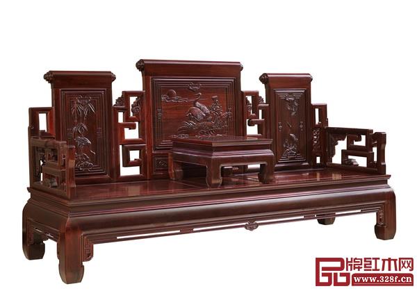 名典紅木此套卷書沙發(fā)不僅款式簡約大方,更注重舒適性 名典紅木此套卷書沙發(fā)不僅款式簡約大方,更注重舒適性