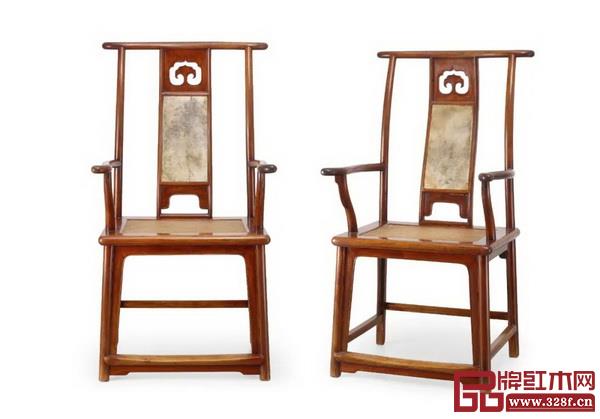 明 黃花梨嵌云石四出頭官帽椅一對 明 黃花梨嵌云石四出頭官帽椅一對