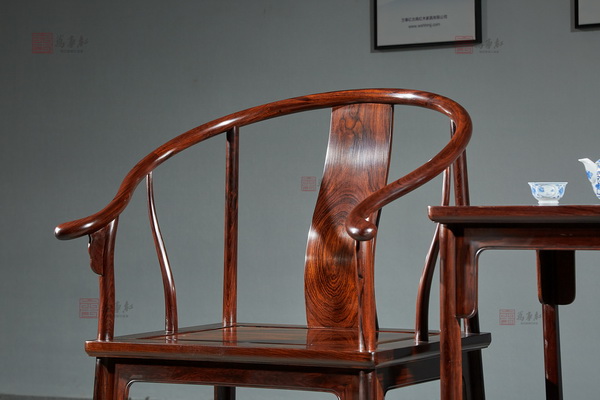 萬事紅微凹黃檀精品圈椅局部細(xì)節(jié)圖 萬事紅微凹黃檀精品圈椅局部細(xì)節(jié)圖