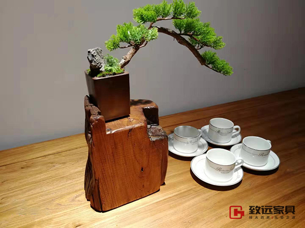 哪里的老榆木家具好？致遠(yuǎn)家具告訴你