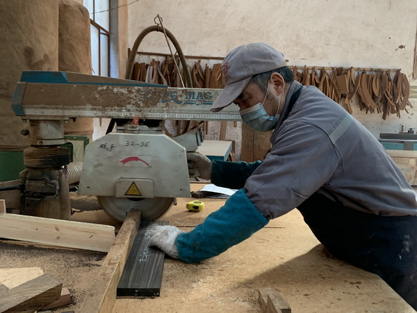 桂福堂匠人生產(chǎn)場景 桂福堂匠人生產(chǎn)場景