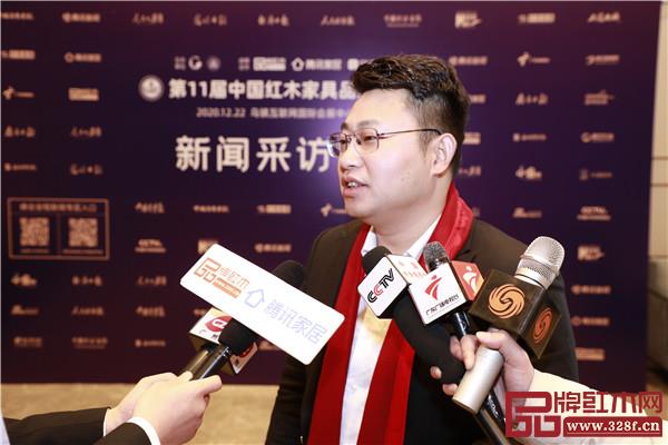 漢府家具董事長馬漢龍接受中央電視臺、廣東廣播電視臺、騰訊家居等媒體采訪
