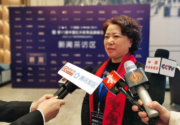 雅晟檀一蟬聯(lián)“紅木家具十大新中式品牌”，為新蘇作紅木代言