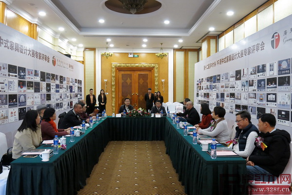 第十二屆“紅古軒杯”新中式家具設(shè)計大賽專家評審會隆重舉行 第十二屆“紅古軒杯”新中式家具設(shè)計大賽專家評審會隆重舉行