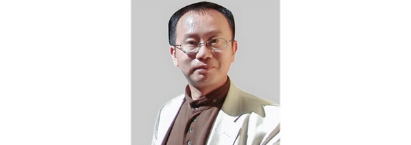 周京南  全聯(lián)藝術(shù)紅木家具專(zhuān)業(yè)委員會(huì)專(zhuān)家顧問(wèn)、故宮博物院研究員