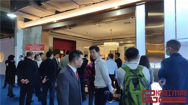 展會(huì)現(xiàn)場(chǎng) 展會(huì)現(xiàn)場(chǎng)