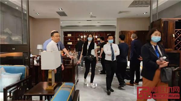 展會(huì)現(xiàn)場(chǎng) 展會(huì)現(xiàn)場(chǎng)