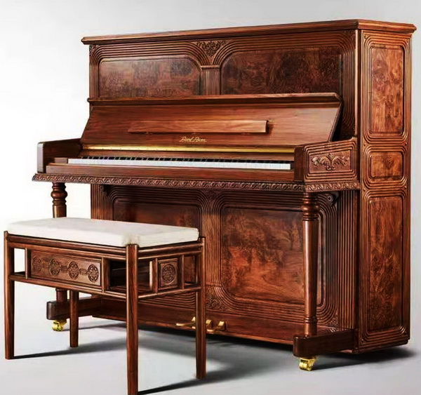 祥興家具目前易研發(fā)制作出多款經(jīng)典紅木好鋼琴