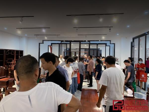 喜迎紅紅木不忘初心,開(kāi)放行業(yè)學(xué)習(xí)技術(shù)交流 喜迎紅紅木不忘初心,開(kāi)放行業(yè)學(xué)習(xí)技術(shù)交流