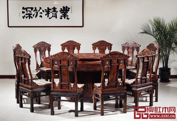 御乾堂《八仙過海圓桌》