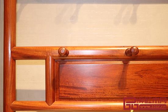 中信紅木前言系列《如意衣帽架》(大果紫檀) 中信紅木前言系列《如意衣帽架》(大果紫檀)