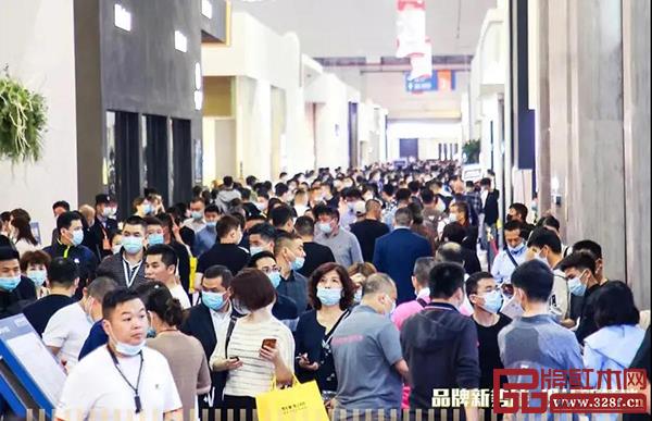 家具展涌現(xiàn)越來(lái)越多定制家具企業(yè)