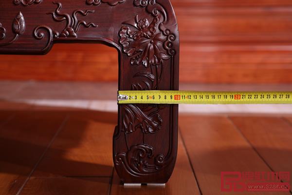 腿足用料厚實(shí)，大氣沉穩(wěn)