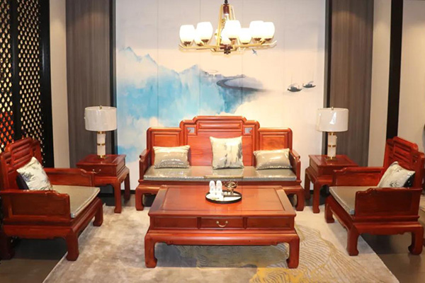 中信紅木：歸繁至簡(jiǎn)，為家營(yíng)造出一方凈土