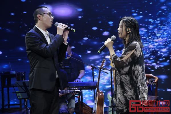 趙鵬老師與郭宴老師現(xiàn)場(chǎng)聯(lián)袂演唱 趙鵬老師與郭宴老師現(xiàn)場(chǎng)聯(lián)袂演唱