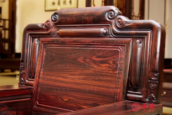 木緣紅木好物：中國(guó)人的客廳，少不了紅木沙發(fā)