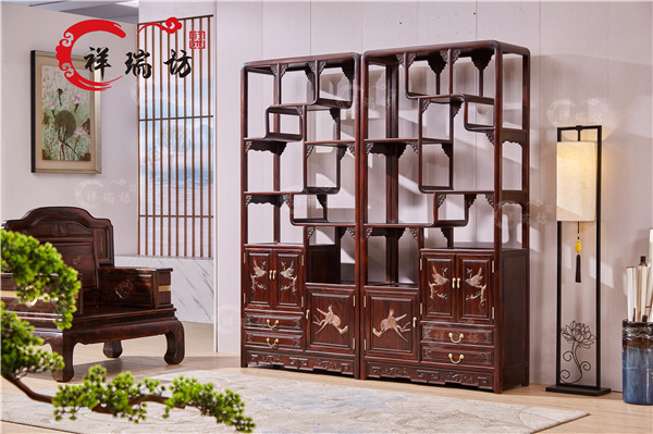 祥瑞坊紅木：黑酸枝與紅酸枝共同發(fā)力，延續(xù)新古典風范