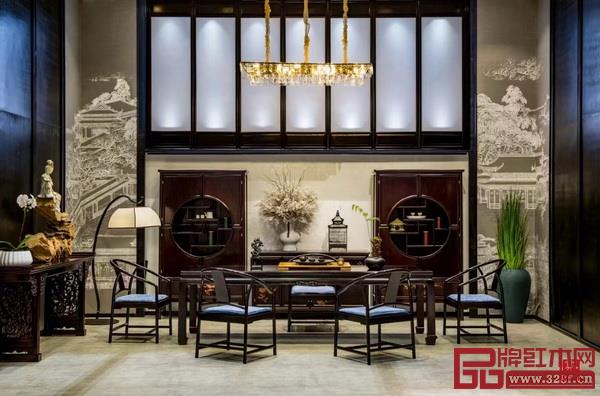 翁肖尤對(duì)戴為尤品有著清晰的定位和價(jià)值主張，以東方格調(diào)為核心，強(qiáng)調(diào)傳統(tǒng)手藝，保證了新品的顏值與內(nèi)涵