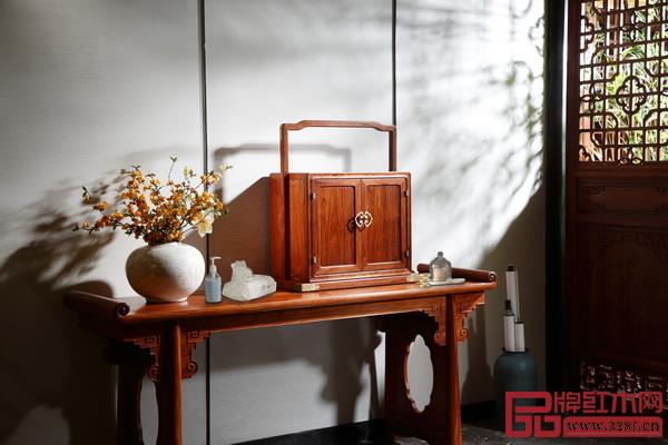 國(guó)壽紅木祥云條案 國(guó)壽紅木祥云條案