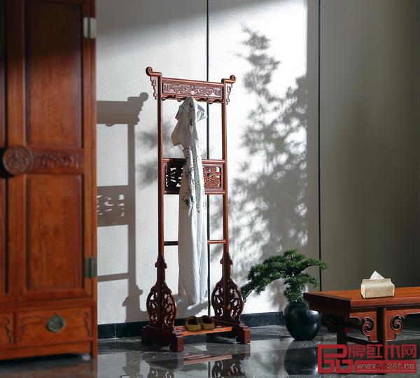 國(guó)壽紅木祥云衣帽架 國(guó)壽紅木祥云衣帽架