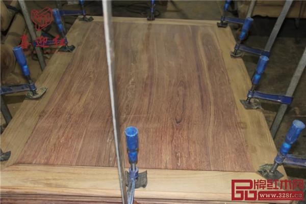 喜迎紅紅木 喜迎紅紅木