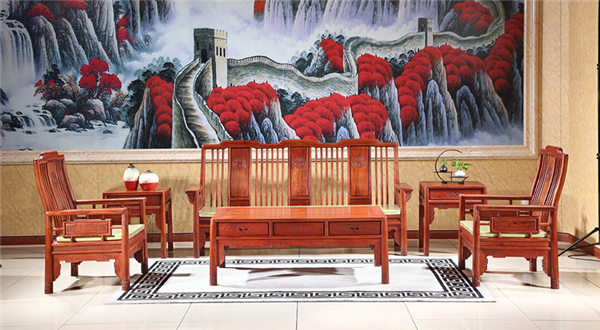 東陽緬甸花梨家具價格貴嗎？赤尊閣紅木為您分析