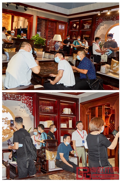 國方家居廣州建博會(huì)展位現(xiàn)場人潮涌動(dòng) 國方家居廣州建博會(huì)展位現(xiàn)場人潮涌動(dòng)