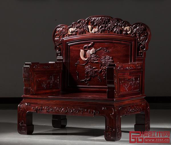 一雕一刻、一榫一卯間，喜迎紅紅木注重每個細(xì)節(jié)的品質(zhì)打造