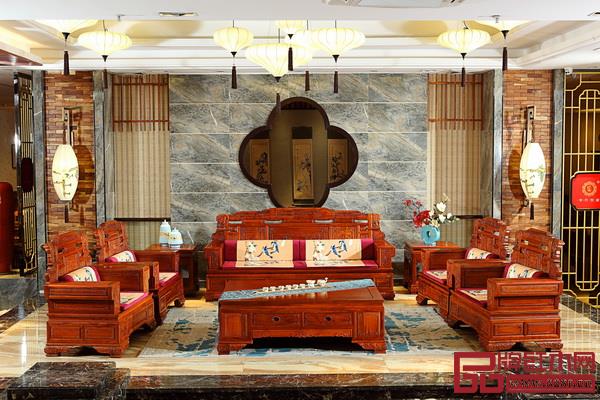 巴花《太子皇沙發(fā)》 巴花《太子皇沙發(fā)》