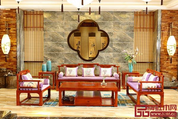 巴花《映江南沙發(fā)》 巴花《映江南沙發(fā)》