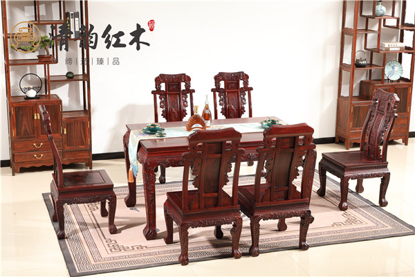 清韻巴里黃檀餐桌,打造餐桌上的浪漫