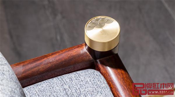 輔料成本上漲、人工成本上漲等都在壓縮紅木家具生產(chǎn)企業(yè)的生存空間