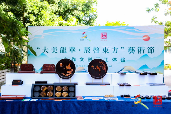 古典手工雕刻文創(chuàng)藝術(shù)展品兼具美感、立體感與藝術(shù)感