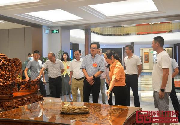 市人大領(lǐng)導(dǎo)蒞臨紅古軒