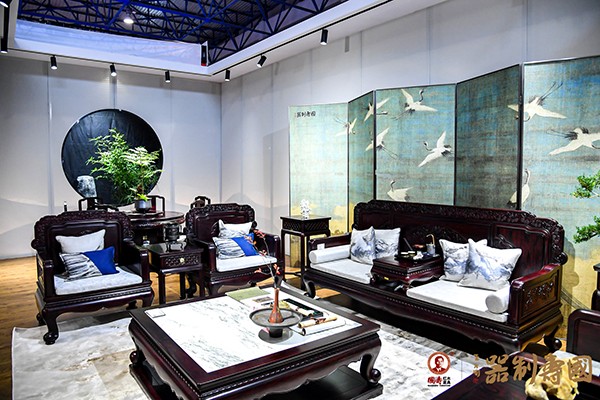 國壽制器品牌打造全方位居住空間,涵蓋客廳、餐廳、臥室和書房 國壽制器品牌打造全方位居住空間,涵蓋客廳、餐廳、臥室和書房