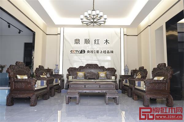 鼎順紅木紅酸枝系列《碩果累累沙發(fā)》 鼎順紅木紅酸枝系列《碩果累累沙發(fā)》