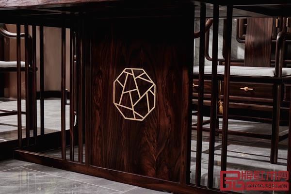 茶臺(tái)桌下空間寬敞 茶臺(tái)桌下空間寬敞