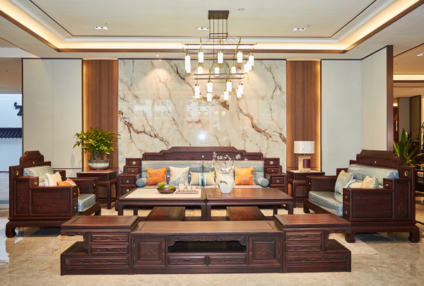 御華軒中美紫檀新古典家具獨(dú)居韻味