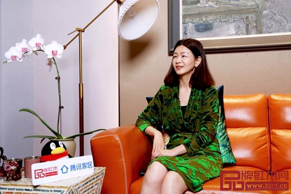 紅古軒營(yíng)銷總監(jiān)楊晶 紅古軒營(yíng)銷總監(jiān)楊晶