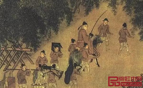 宋·《春游晚歸圖》中侍從扛著一把圓后背交椅 宋·《春游晚歸圖》中侍從扛著一把圓后背交椅