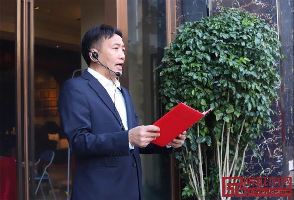 國方家居“感恩相伴、關(guān)愛相隨” 國方家居“感恩相伴、關(guān)愛相隨”