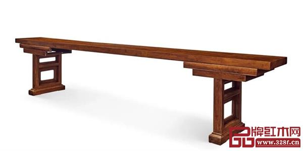 明末清初 黃花梨獨(dú)板架幾式巨型供案 明末清初 黃花梨獨(dú)板架幾式巨型供案