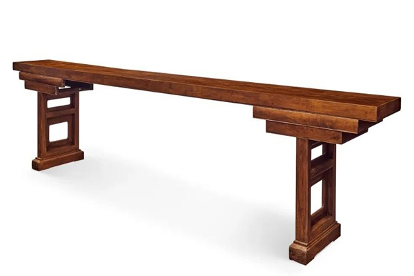 黃花梨供案創(chuàng)1.15億世界拍賣(mài)紀(jì)錄，紅木家具成熱門(mén)收藏品