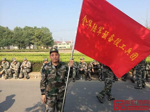 出身部隊(duì),華廈·大不同董事長(zhǎng)陳田華,用軍工標(biāo)準(zhǔn)管理企業(yè).jpg 出身部隊(duì),華廈·大不同董事長(zhǎng)陳田華,用軍工標(biāo)準(zhǔn)管理企業(yè).jpg