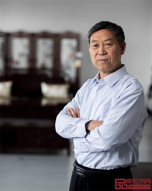 巧奪天工紅木董事長(zhǎng)——張愛(ài)冬