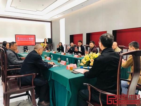 第十三屆“紅古軒杯”新中式家具設(shè)計(jì)大賽復(fù)審現(xiàn)場 第十三屆“紅古軒杯”新中式家具設(shè)計(jì)大賽復(fù)審現(xiàn)場