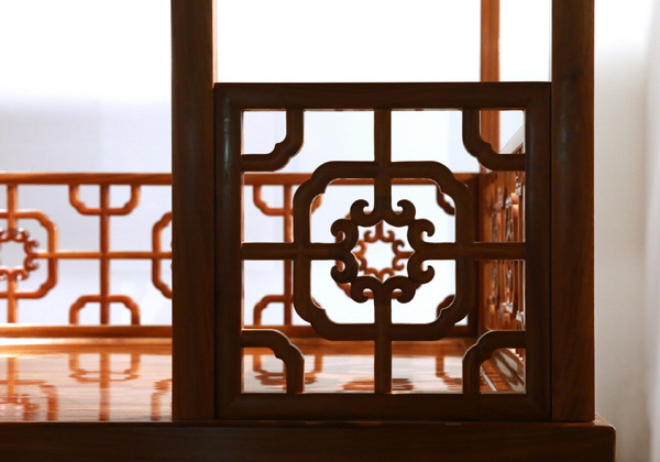 紅橋紅·架子床正面CAD示意圖